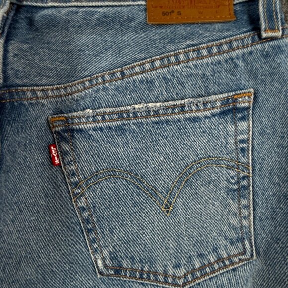 Levis Premium 501s Jeans Blue Denim Distressed Button Fly Women Straight Crop - Picture 12 of 16